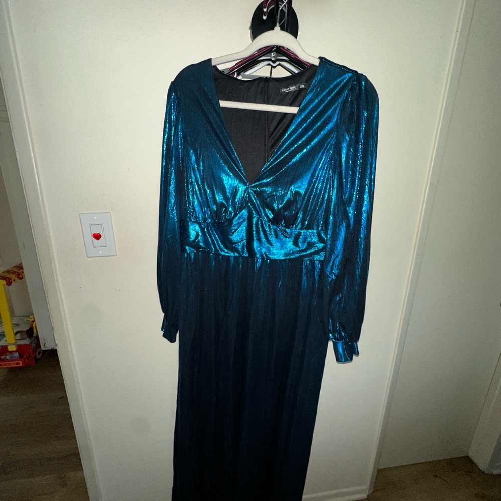 Elegant blue metallic Evening Dress